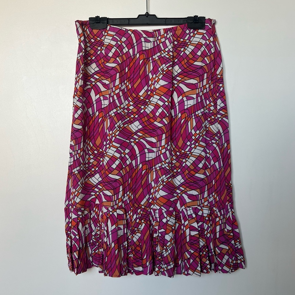 Pink Mod vibe print midi skirt with ruffle detail. Size 8